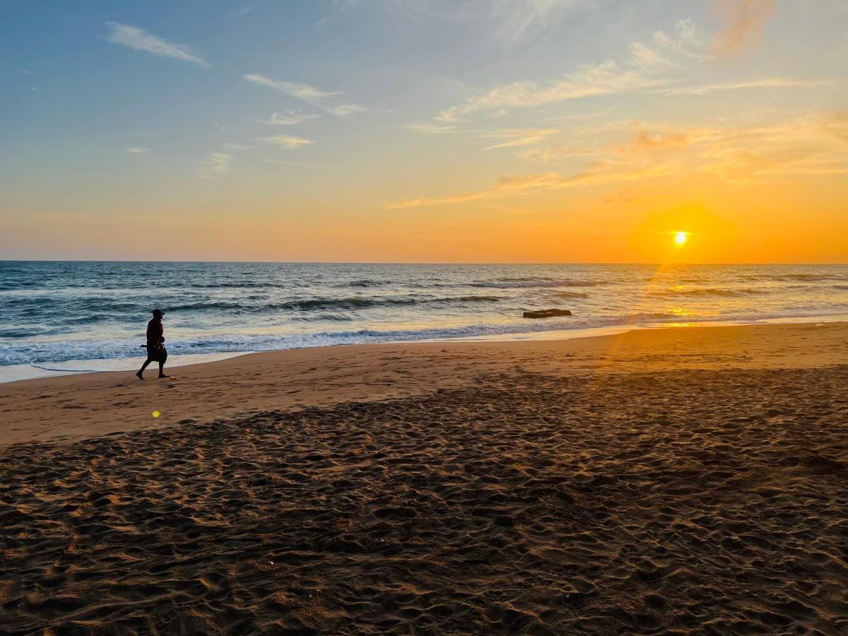 Mithra Paradise Beach Hotel Nilaveli Zewnętrze zdjęcie